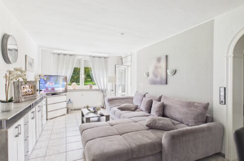 großes Wohnzimmer