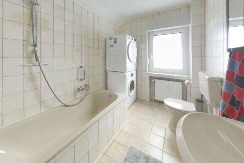 Badezimmer DG