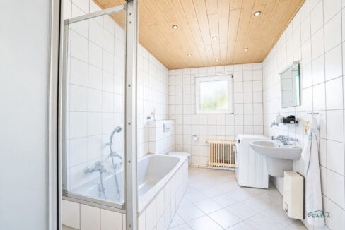 Badezimmer 1