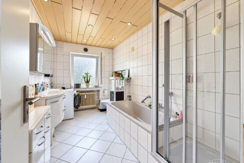 Badezimmer 2