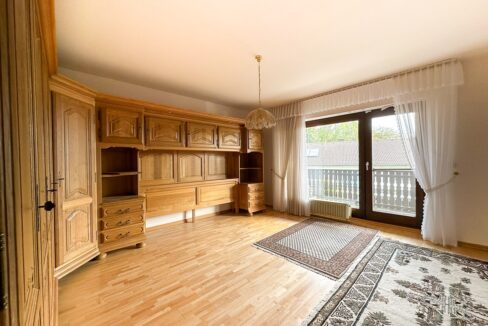 Schlafzimmer mit Balkon