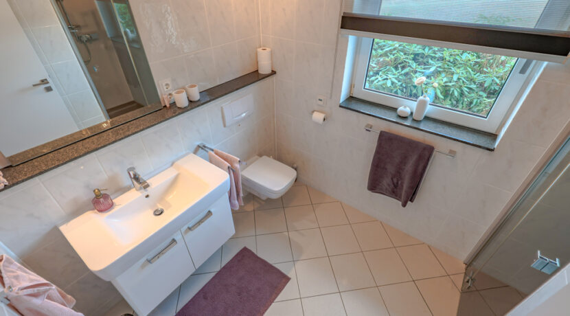 Badezimmer Erdgeschoss