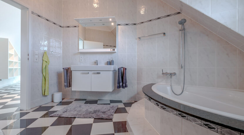 Badezimmer Obergeschoss