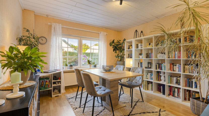 Schlafzimmer II EG