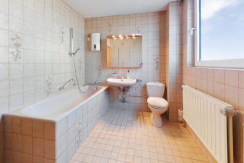 Wannenbad im Obergeschoss