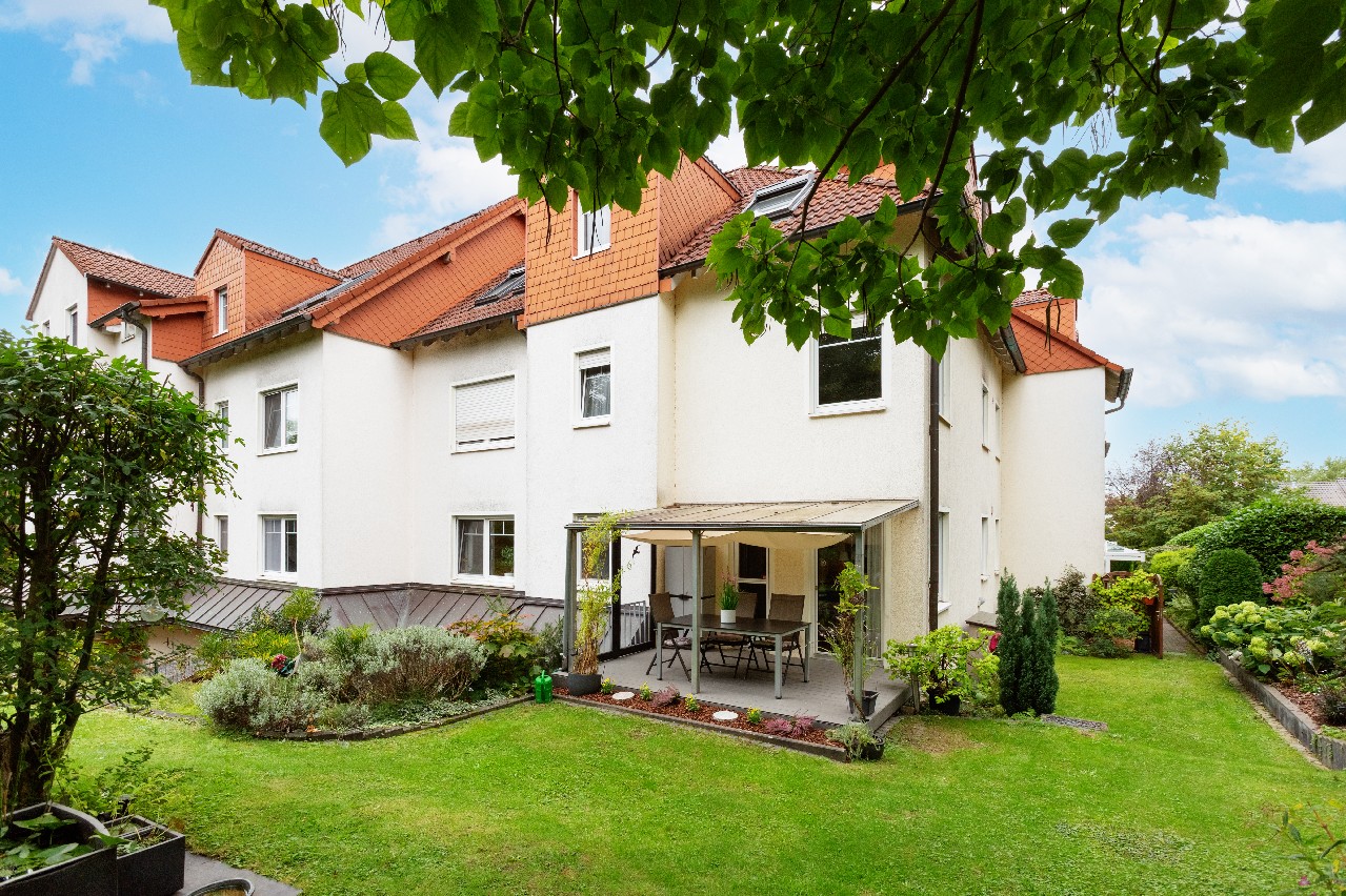 Verkaufsstart: Schicke Maisonette-Wohnung, 4 Zimmer, 2 Bäder, großer Garten, 3 Terrassen uvm.