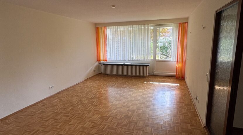 Wohnzimmer mit Terrasse