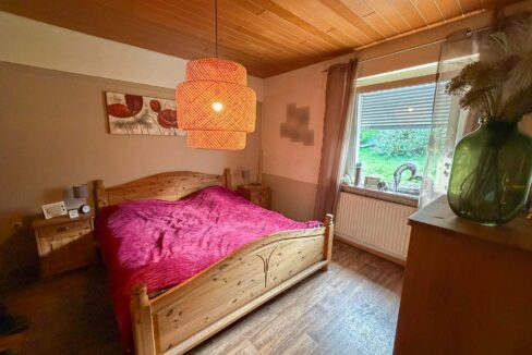 Schlafzimmer (EG)