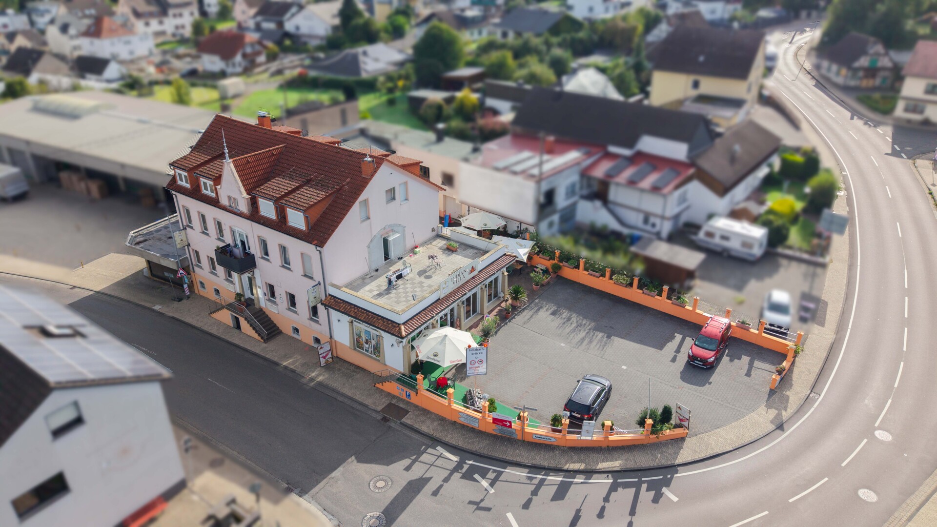 Vielseitig nutzbares Wohn.-/Geschäftshaus in zentraler Lage von Puderbach zu verkaufen !!