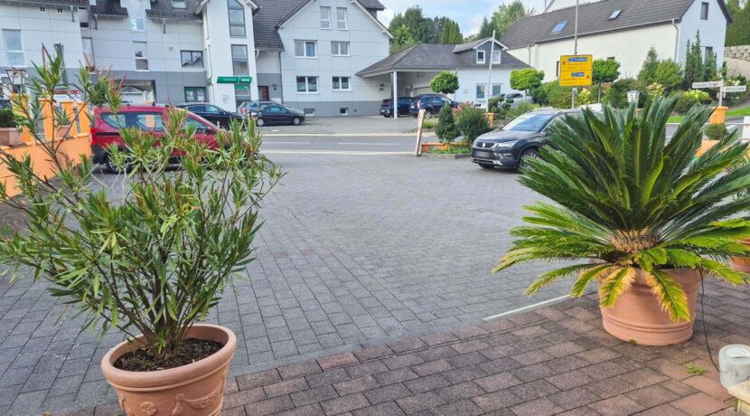 Blick auf den Parkplatz