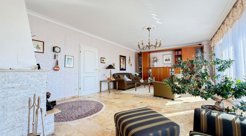 Wohnzimmer (OG)