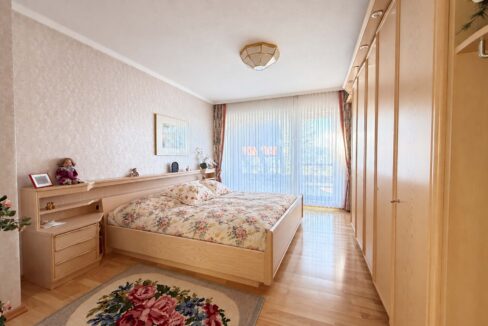 Schlafzimmer (OG)