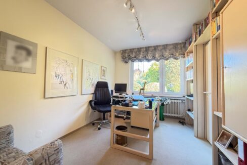 Büro (OG)