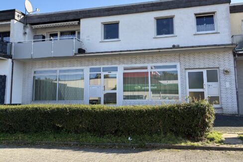 Parkmöglichkeit vor dem Haus