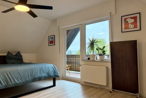 Schlafzimmer mit Balkon DG - Anbau