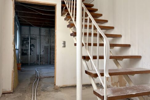 Treppe zum DG - ehem. Scheune