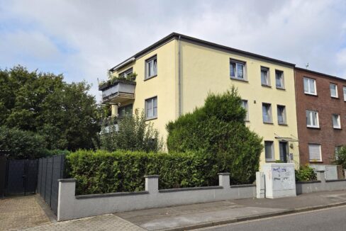 EG-Wohnung im 3-Familienhaus