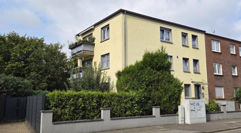 EG-Wohnung im 3-Familienhaus