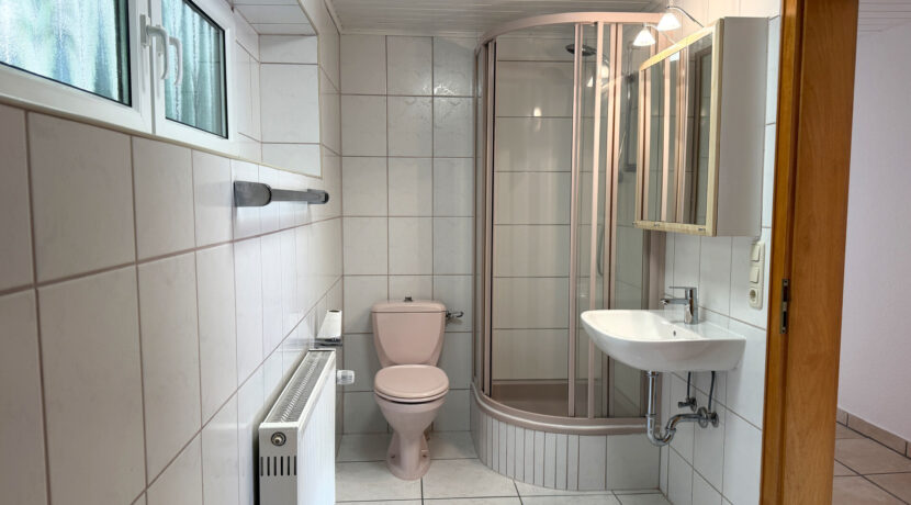 Badezimmer EG