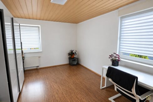 Schlafzimmer III